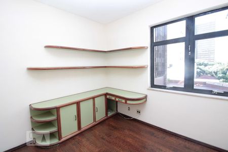 Quarto 1 de apartamento para alugar com 2 quartos, 75m² em Boa Viagem, Belo Horizonte