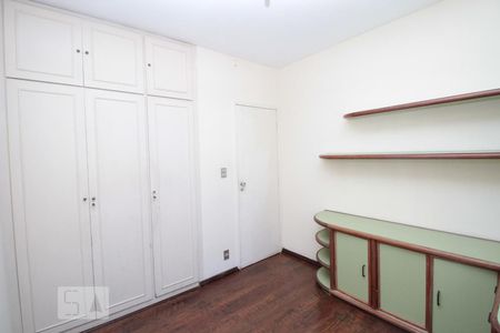 Quarto 1 de apartamento para alugar com 2 quartos, 75m² em Boa Viagem, Belo Horizonte