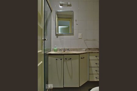 Apartamento à venda com 180m², 3 quartos e 2 vagasBanheiro