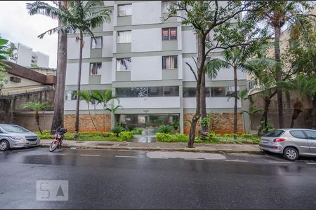 Apartamento para alugar com 63m², 2 quartos e 1 vagaFachada