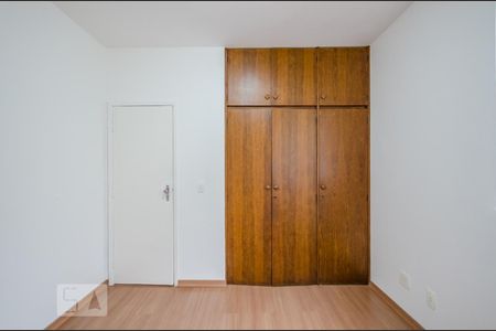 Quarto 1 de apartamento para alugar com 2 quartos, 63m² em Cidade Jardim, Belo Horizonte