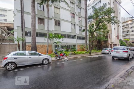 Apartamento para alugar com 63m², 2 quartos e 1 vagaFachada