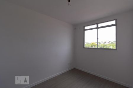 quarto 2 de apartamento para alugar com 2 quartos, 48m² em Protásio Alves, Porto Alegre