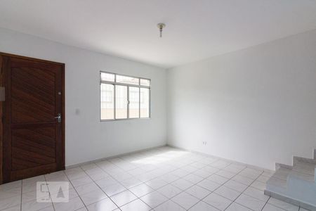 Casa de condomínio para alugar com 62m², 2 quartos e 2 vagasSala