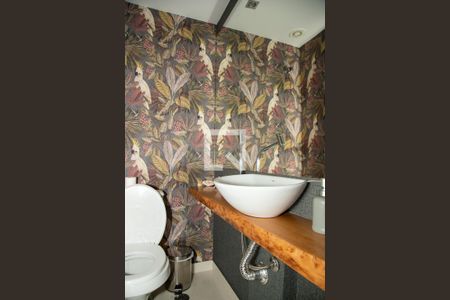 Lavabo de apartamento à venda com 2 quartos, 117m² em Várzea de Baixo, São Paulo