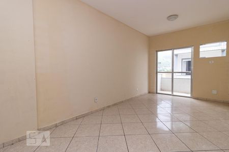 Apartamento à venda com 70m², 2 quartos e 1 vagaSala