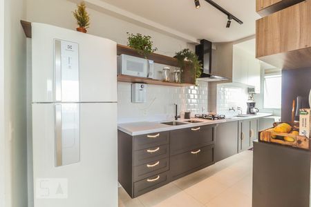 Apartamento para alugar com 110m², 2 quartos e 2 vagas Apartamento para alugar com 110m², 2 quartos e 2 vagasCozinha e Área de Serviço