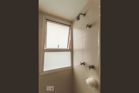 Apartamento para alugar com 110m², 2 quartos e 2 vagas Apartamento para alugar com 110m², 2 quartos e 2 vagasBanheiro Quarto 1 - Suíte