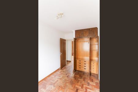 Apartamento à venda com 105m², 3 quartos e 1 vaga Apartamento à venda com 105m², 3 quartos e 1 vagaQuarto 02