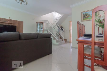 Sala de casa à venda com 3 quartos, 150m² em Vila Moinho Velho, São Paulo