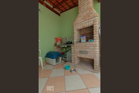 Casa à venda com 150m², 3 quartos e 2 vagasChurrasqueira