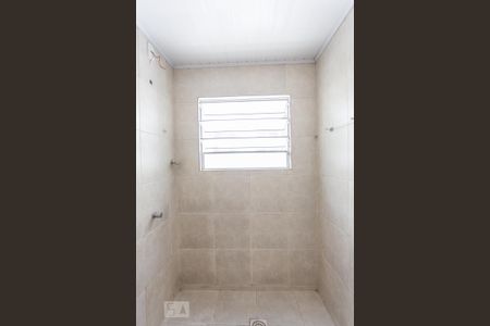 Banheiro de casa de condomínio para alugar com 1 quarto, 36m² em Camaquã, Porto Alegre
