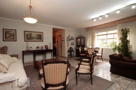 Apartamento à venda com 210m², 3 quartos e 2 vagasSala