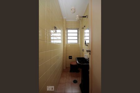 Apartamento à venda com 210m², 3 quartos e 2 vagasBanheiro de Serviço