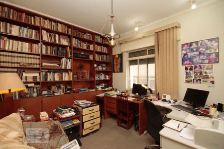 Quarto  de apartamento à venda com 3 quartos, 210m² em Higienópolis, São Paulo