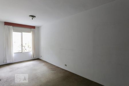 Casa à venda com 387m², 4 quartos e 6 vagasSuíte