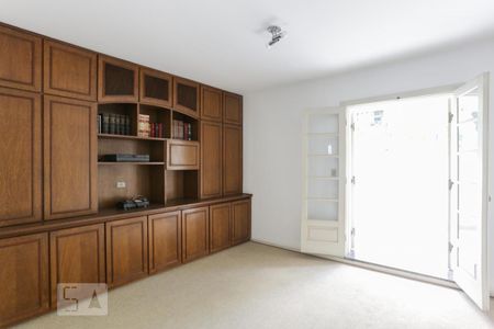 Casa à venda com 387m², 4 quartos e 6 vagasQuarto 02