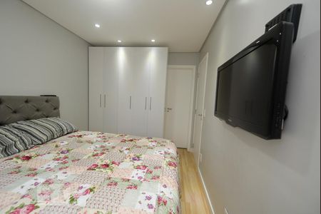 Suite de apartamento para alugar com 2 quartos, 68m² em Jardim Flor da Montanha, Guarulhos