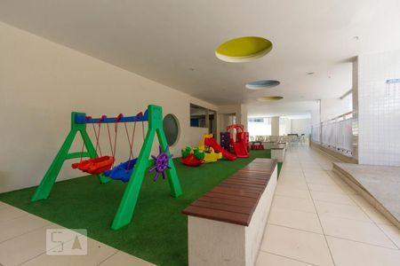 Apartamento à venda com 84m², 2 quartos e 1 vagaÁrea Comum - Playground