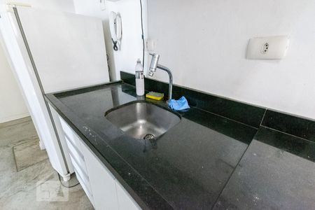 Apartamento à venda com 47m², 1 quarto e 1 vagaCozinha e Área de Serviço - Torneira