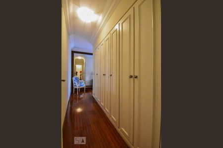 Apartamento à venda com 230m², 4 quartos e 4 vagasEntrada Suíe