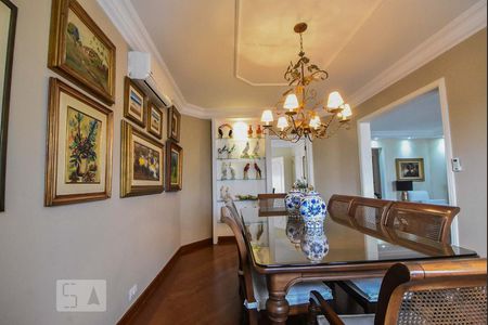 Apartamento à venda com 230m², 4 quartos e 4 vagasSala de Jantar