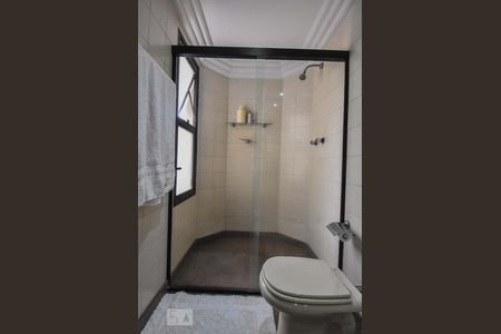 Apartamento à venda com 230m², 4 quartos e 4 vagasBanheiro 03