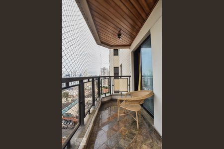 Apartamento à venda com 230m², 4 quartos e 4 vagasVaranda Suíte 01