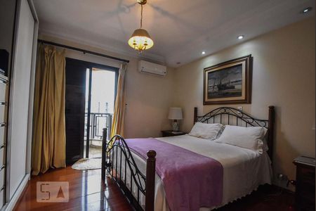 Apartamento à venda com 230m², 4 quartos e 4 vagasSuíte 01