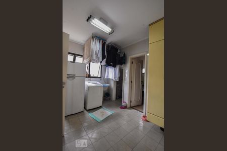 Apartamento à venda com 230m², 4 quartos e 4 vagasLavanderia