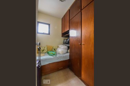 Apartamento à venda com 230m², 4 quartos e 4 vagasQuarto de Serviços