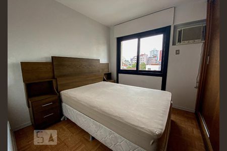 Dormitório de apartamento à venda com 1 quarto, 41m² em Centro, São Leopoldo