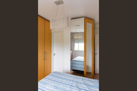 Suíte de apartamento para alugar com 3 quartos, 76m² em Rubem Berta, Porto Alegre