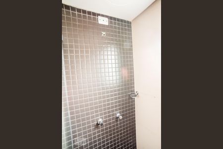 Banheiro da Suíte de apartamento à venda com 2 quartos, 70m² em Jardim Itu Sabará, Porto Alegre