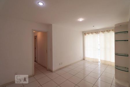 Apartamento para alugar com 90m², 2 quartos e 1 vagaSala