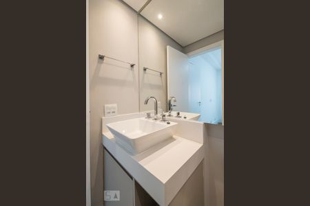 Apartamento para alugar com 103m², 2 quartos e 2 vagas Apartamento para alugar com 103m², 2 quartos e 2 vagasBanheiro Suíte 1