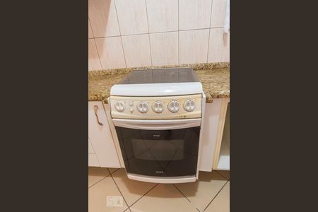 Casa à venda com 160m², 3 quartos e 2 vagas Casa à venda com 160m², 3 quartos e 2 vagasFogão