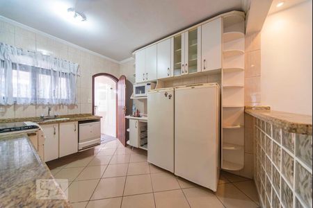 Casa à venda com 160m², 3 quartos e 2 vagas Casa à venda com 160m², 3 quartos e 2 vagasCozinha