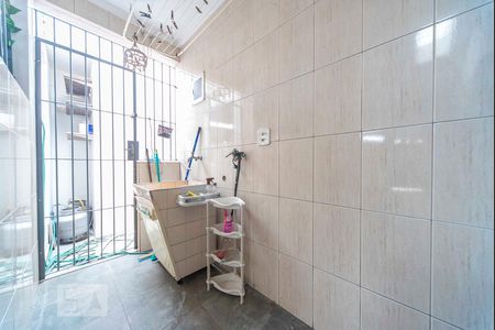 Casa à venda com 160m², 3 quartos e 2 vagas Casa à venda com 160m², 3 quartos e 2 vagasÁrea de Serviço