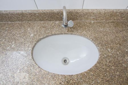 Detalhe Banheiro de apartamento à venda com 2 quartos, 50m² em Jardim Dom Bosco, São Paulo