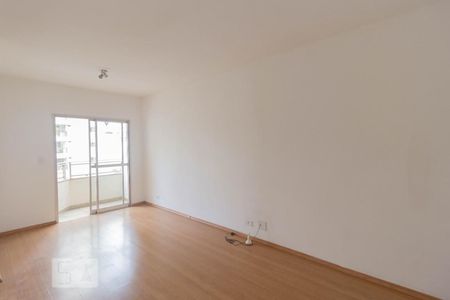 Apartamento à venda com 68m², 2 quartos e 1 vaga