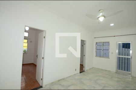 Sala de casa à venda com 2 quartos, 130m² em Irajá, Rio de Janeiro