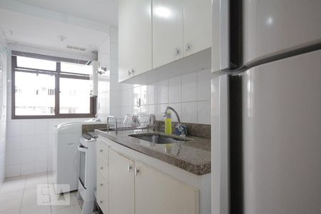 Apartamento à venda com 75m², 2 quartos e 1 vaga Apartamento à venda com 75m², 2 quartos e 1 vagaCozinha