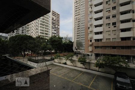 Apartamento à venda com 75m², 2 quartos e 1 vaga Apartamento à venda com 75m², 2 quartos e 1 vagaVista