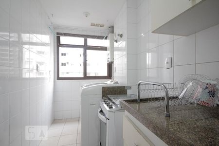 Apartamento à venda com 75m², 2 quartos e 1 vaga Apartamento à venda com 75m², 2 quartos e 1 vagaÁrea de Serviço