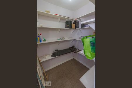 Apartamento à venda com 75m², 2 quartos e 1 vaga Apartamento à venda com 75m², 2 quartos e 1 vagaQuarto de Serviço