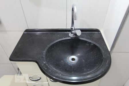 Banheiro de apartamento para alugar com 1 quarto, 45m² em Bela Vista, São Paulo