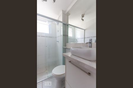 Banheiro de apartamento à venda com 2 quartos, 53m² em Vila Andrade, São Paulo