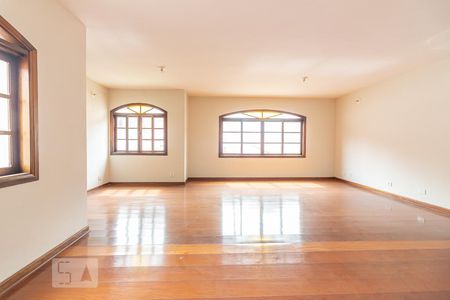 Casa para alugar com 180m², 3 quartos e 4 vagasSala