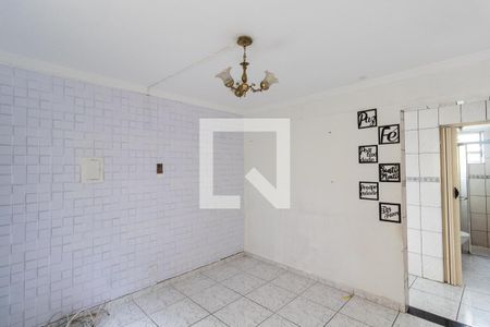 Sala de apartamento para alugar com 2 quartos, 75m² em Vila Sílvia, São Paulo
